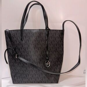 Michael Kors Black & Grey Haley Tote with Matching Wristlet - EUC
